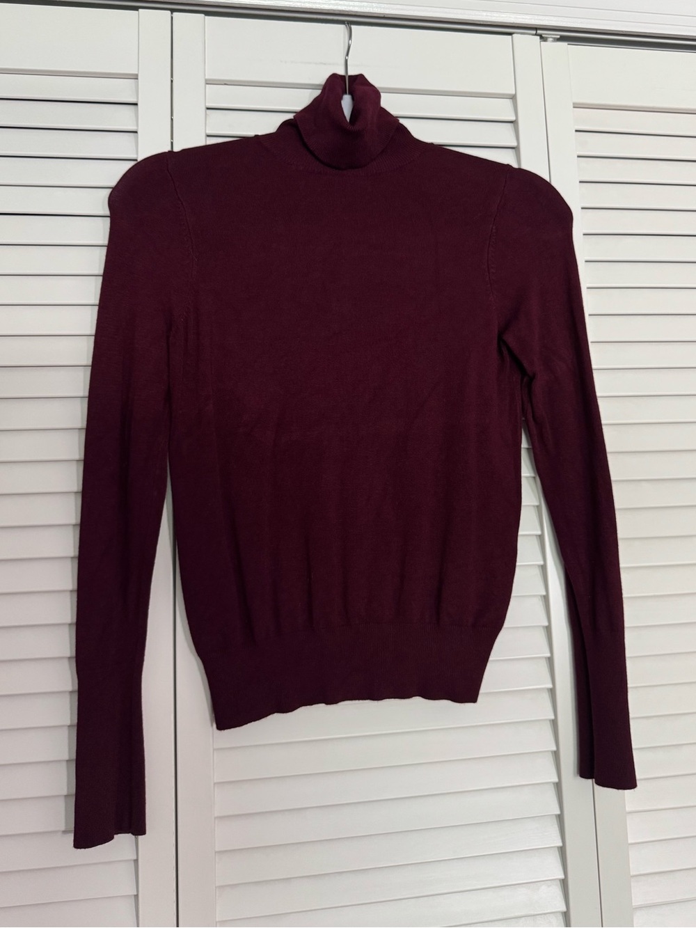 Zara Burgundy Turtleneck Sweater Gold Detail on Cuffs Sz S
